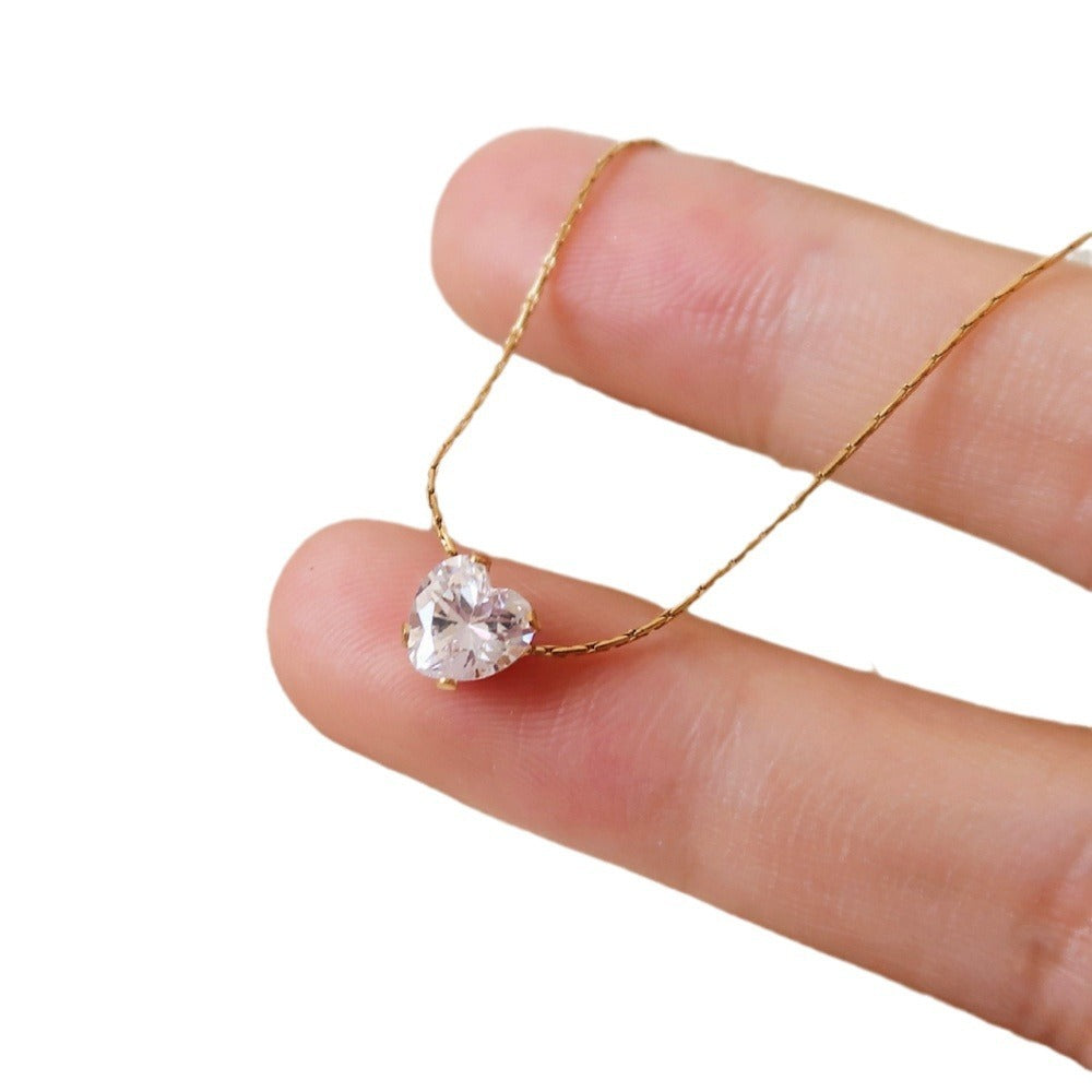 Simple Super Zircon Heart-shaped Clavicle Necklace
