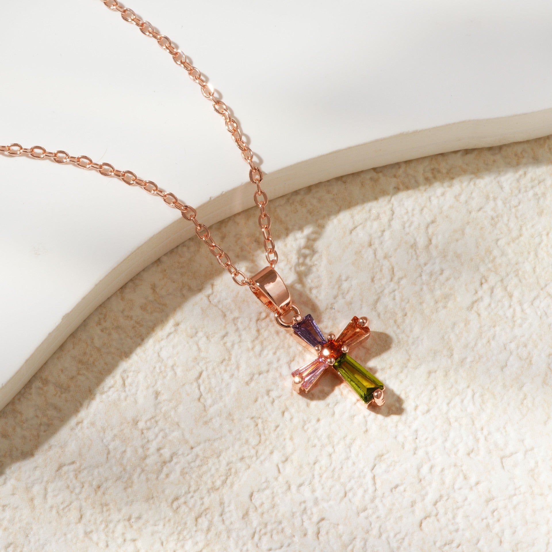 Colorful Copper Inlaid With Zircon Pendant Light Luxury Simple Personalized All-match Necklace